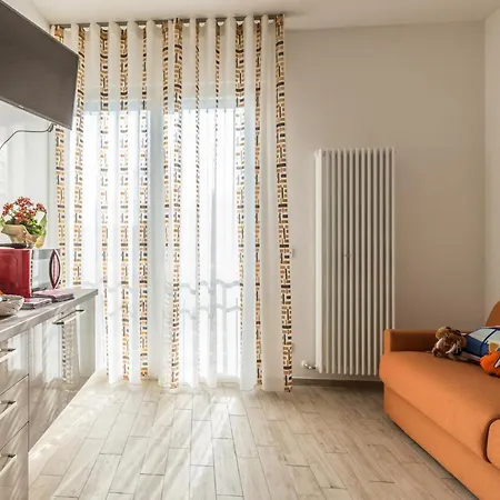 Martina, By Short Holidays Apartment Bologna